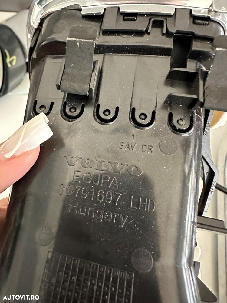 Grila aerisire bord stanga fata Volvo V40 S60 V60 30791697 - 3