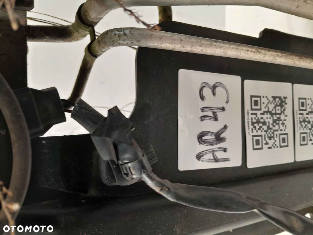 ^ PAS PRZEDNI HYUNDAI I20 1.3 1.4 1.6 BENZYNA BELKA WZMOCNIENIE CZOŁOWE CHŁODNICA WODY USZKODZONY ! - 4