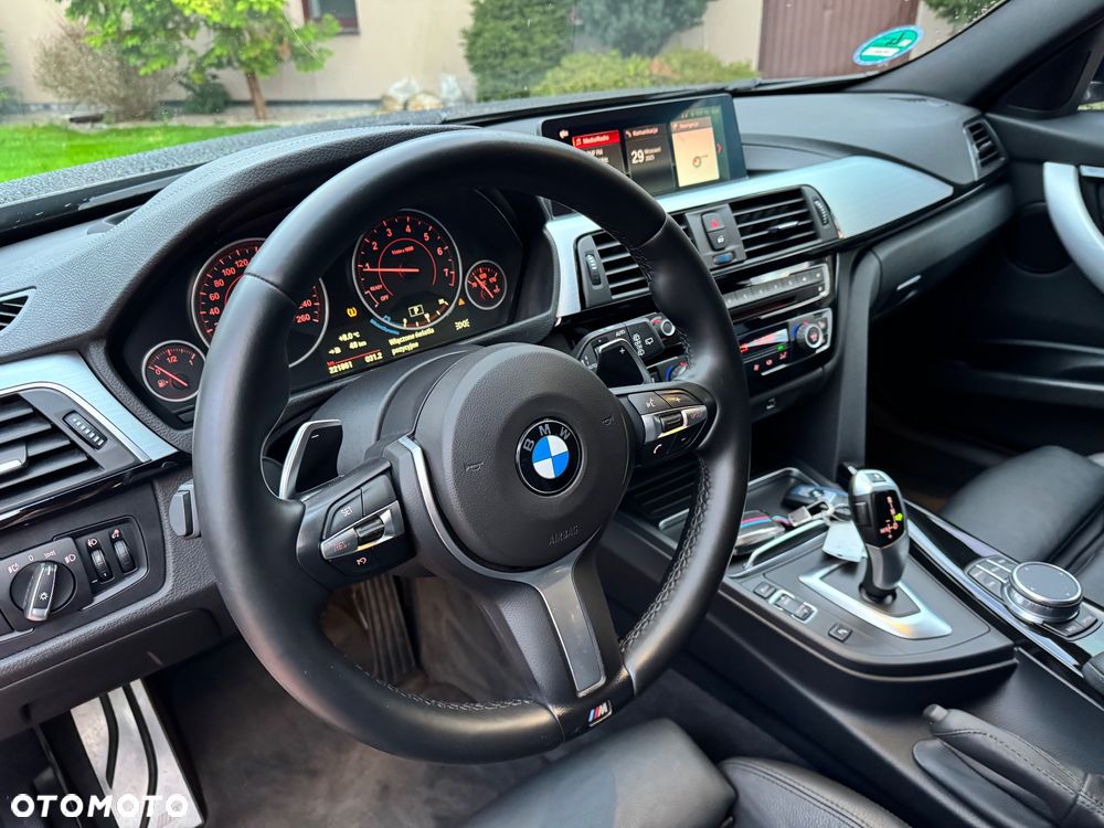 BMW Seria 3 318i GPF M Sport Shadow - 12
