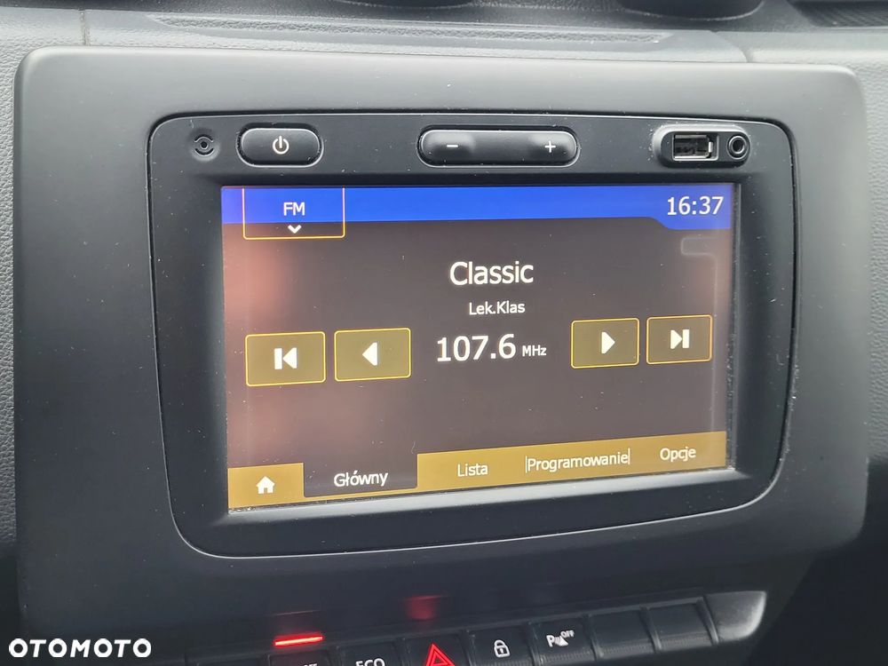 Dacia Duster 1.6 SCe Essential - 21