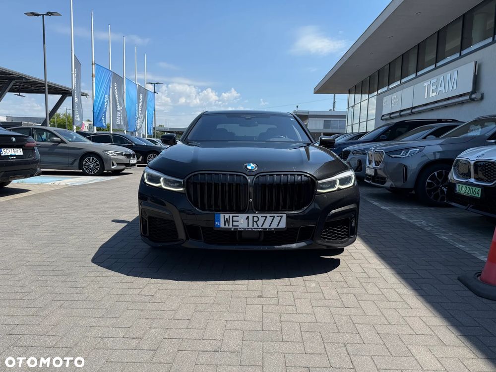 BMW Seria 7 750i xDrive sport - 3