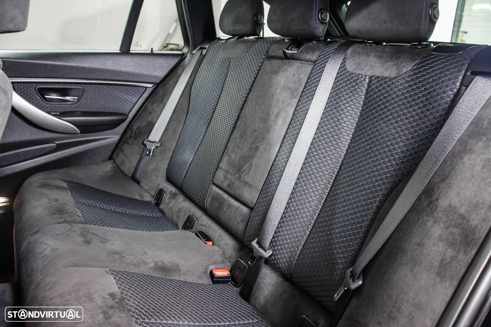 BMW 320 d Auto Pack M - 10