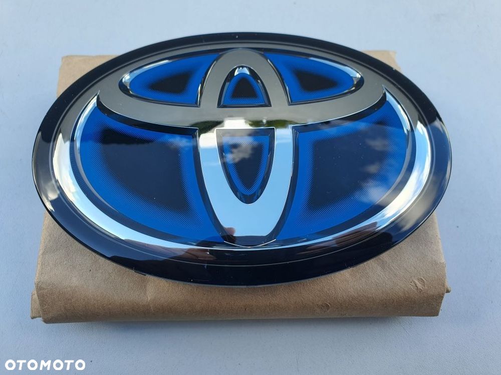 TOYOTA PRIUS IV 15-20 znaczek emblemat pod radar nowy oryginał - 1