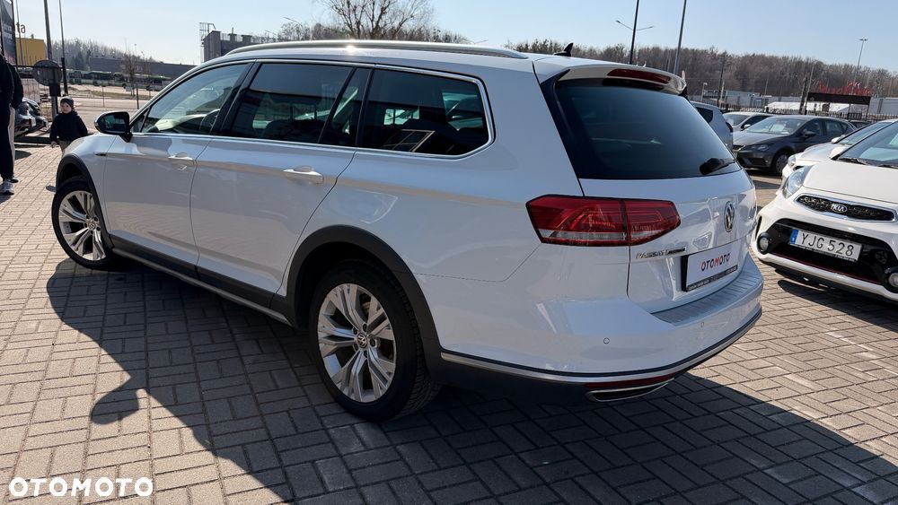 Volkswagen Passat Alltrack 2.0 TDI SCR 4Motion DSG - 20