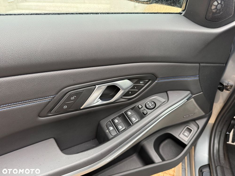 BMW Seria 3 2025 photo 3