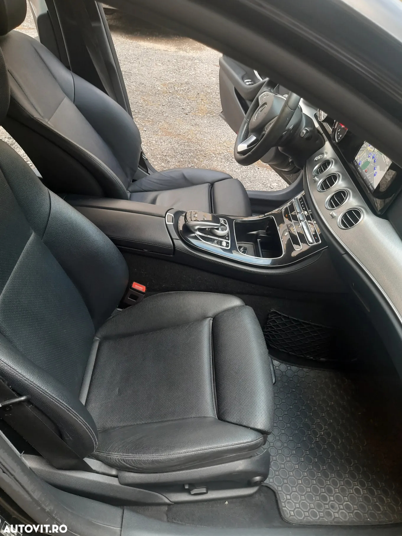 Mercedes-Benz E 200 d T 9G-TRONIC Avantgarde - 21