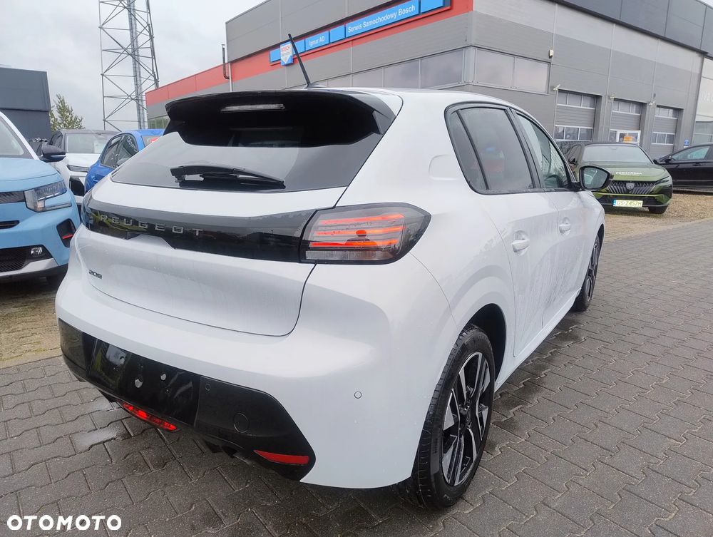 Peugeot 208 - 7