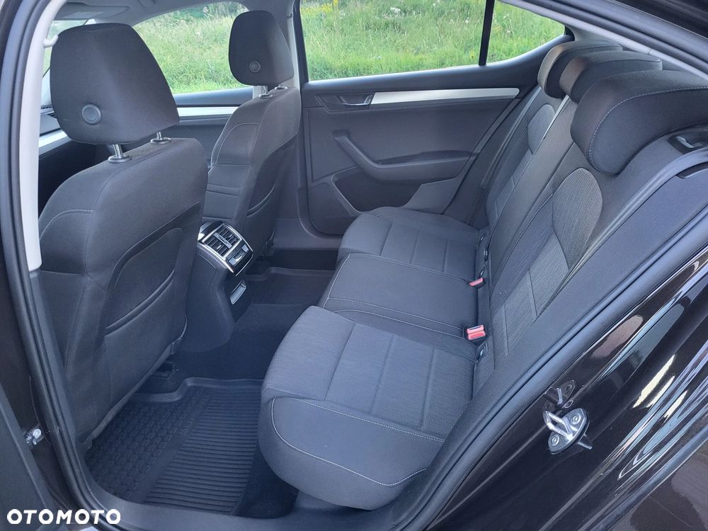 Skoda Superb 2.0 TDI 4x4 Premium Edition - 20