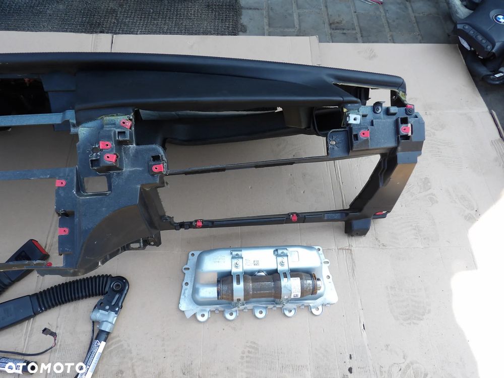 BMW - F01 - DESKA ROZDZIELCZA - KOKPIT - KONSOLA - POD HEADUP - SKÓRA NAPPA - ASYSTENT , GŁOŚNIK - PODUSZKA KIEROWCY I PASAŻERA - DEMONTAŻ - ORYGINAŁ - 4