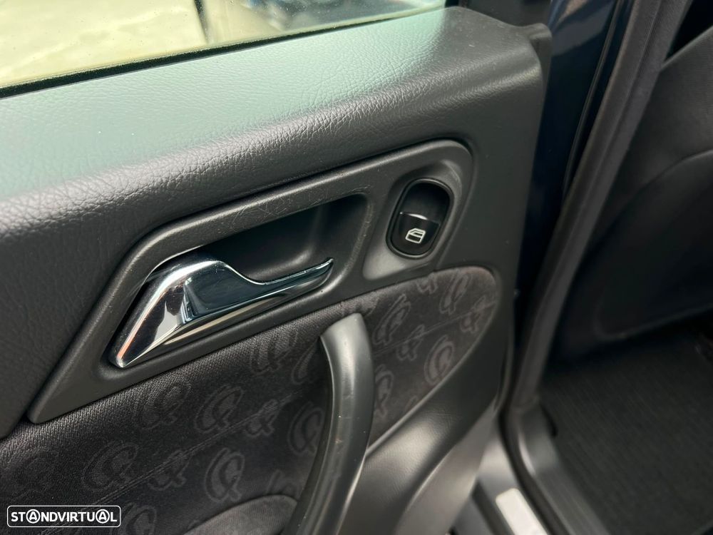 Mercedes-Benz C 220 CDi Avantgarde - 11