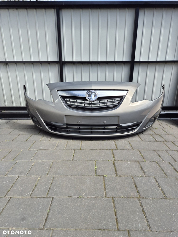 Zderzak przód przedni Opel Meriva B rok 11 kod Z40W