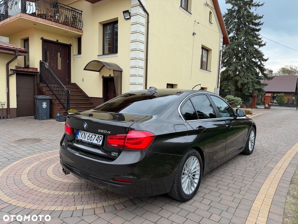 BMW Seria 3 320d Efficient Dynamic Edition Blue Performan Luxury Line - 13
