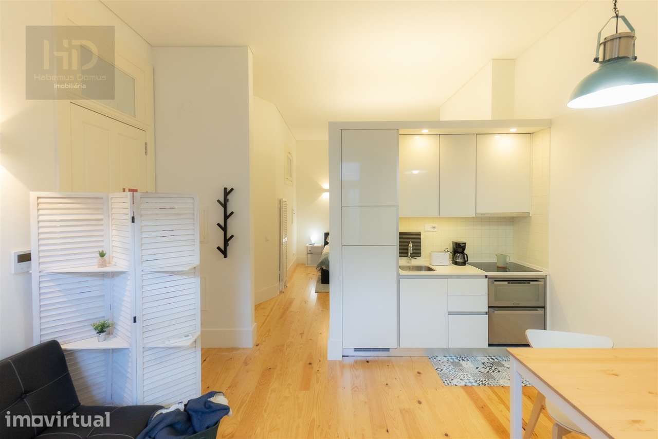 Apartamento T1  com 61m2 e Terraço Privativo próximo do metro no Porto - Grande imagem: 2/17