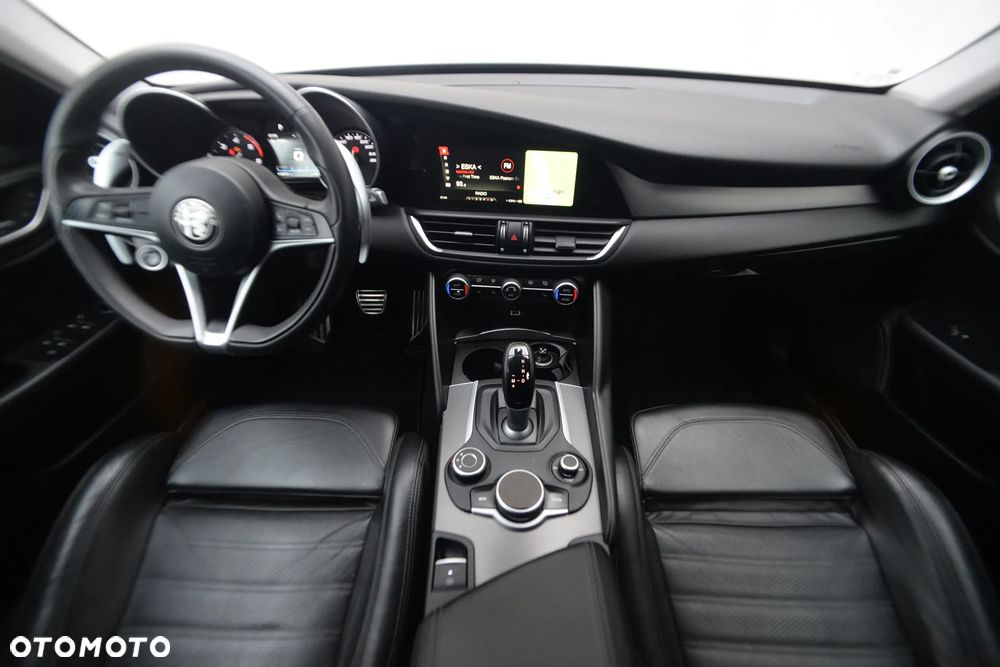 Alfa Romeo Giulia - 27