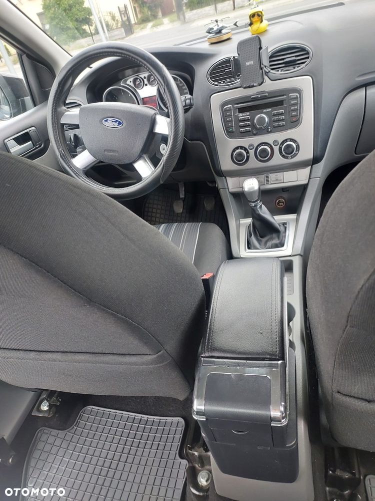 Ford Focus - 11