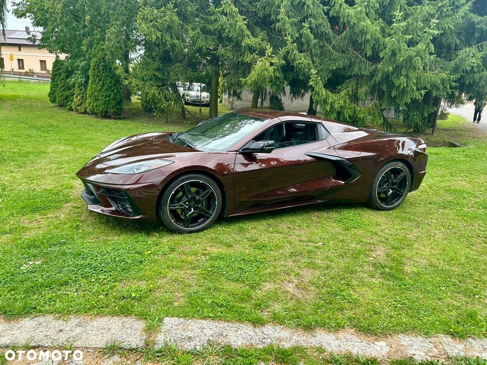 Chevrolet Corvette - 4