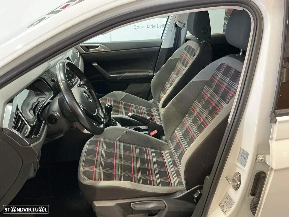 VW Polo 1.0 (Blue Motion ) Trendline - 6