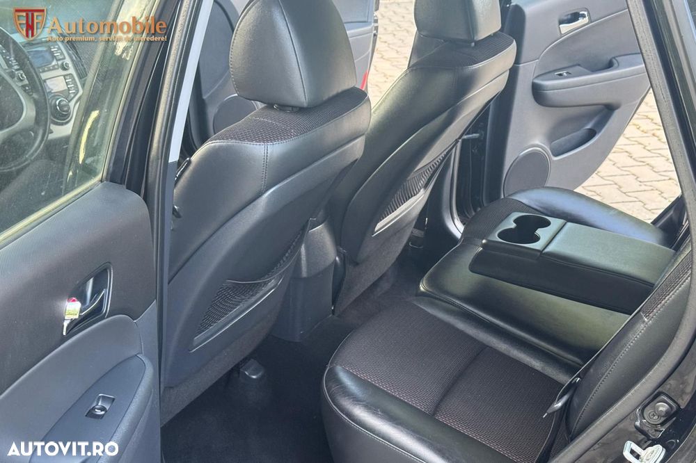 Hyundai i30 1.6 CRDI GL Classic - 8