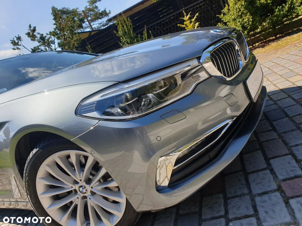 BMW Seria 5 530e iPerformance xDrive Luxury Line - 28