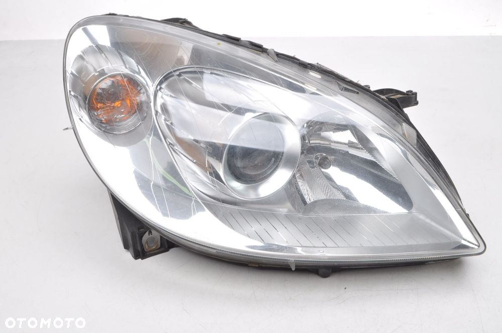 MERCEDES KLASA B W245 LAMPA PRAWA PRZEDNIA PRAWY PRZÓD - 1