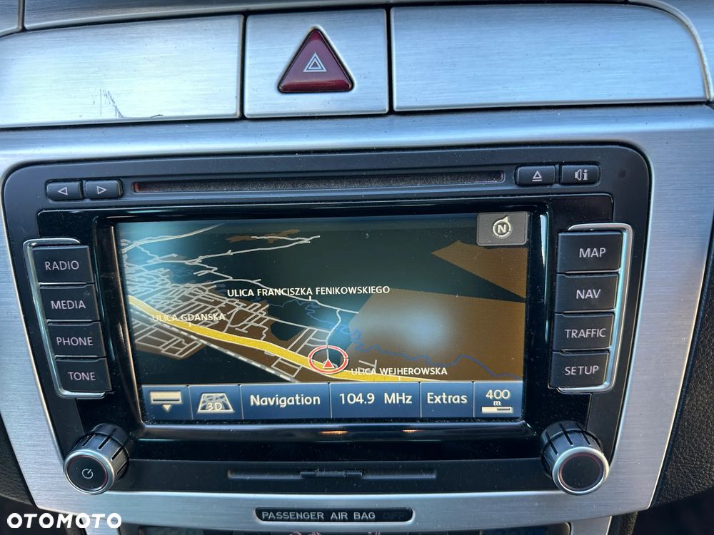 Volkswagen Passat 1.8 TSI Exclusive - 21