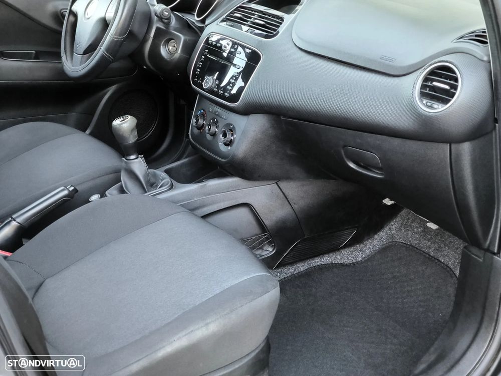 Fiat Punto 1.3 M-Jet Lounge S&S - 6