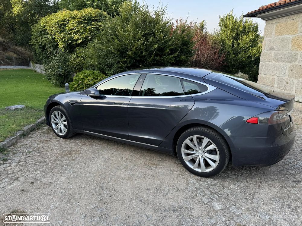 Tesla Model S 100D - 8