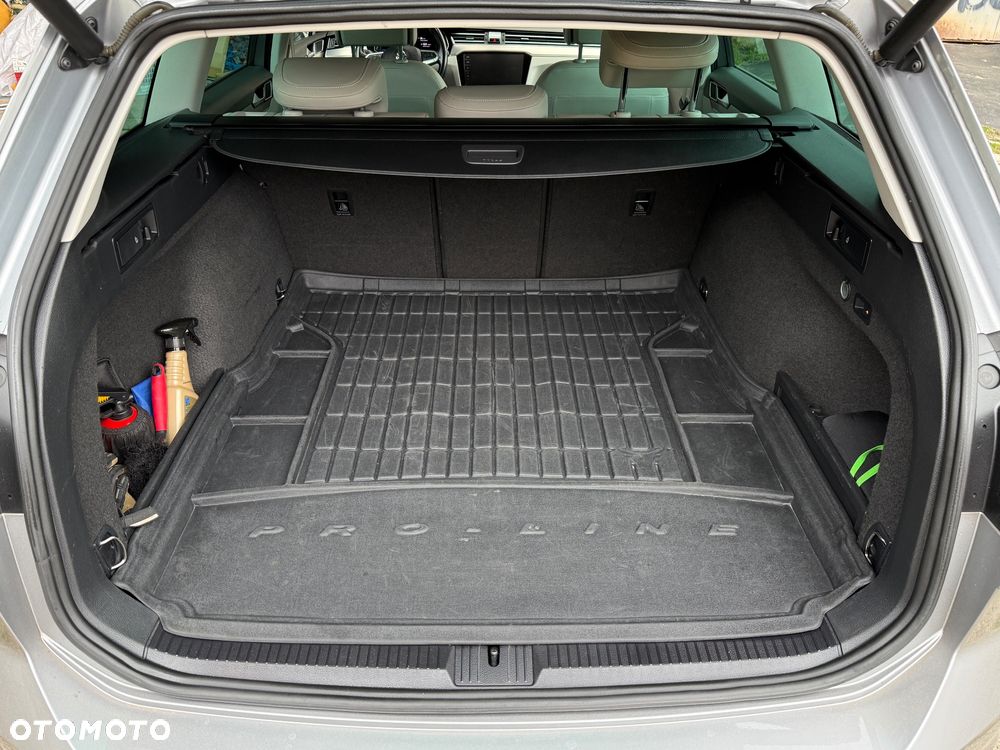 Volkswagen Passat 2.0 TSI 4Mot Elegance DSG - 12