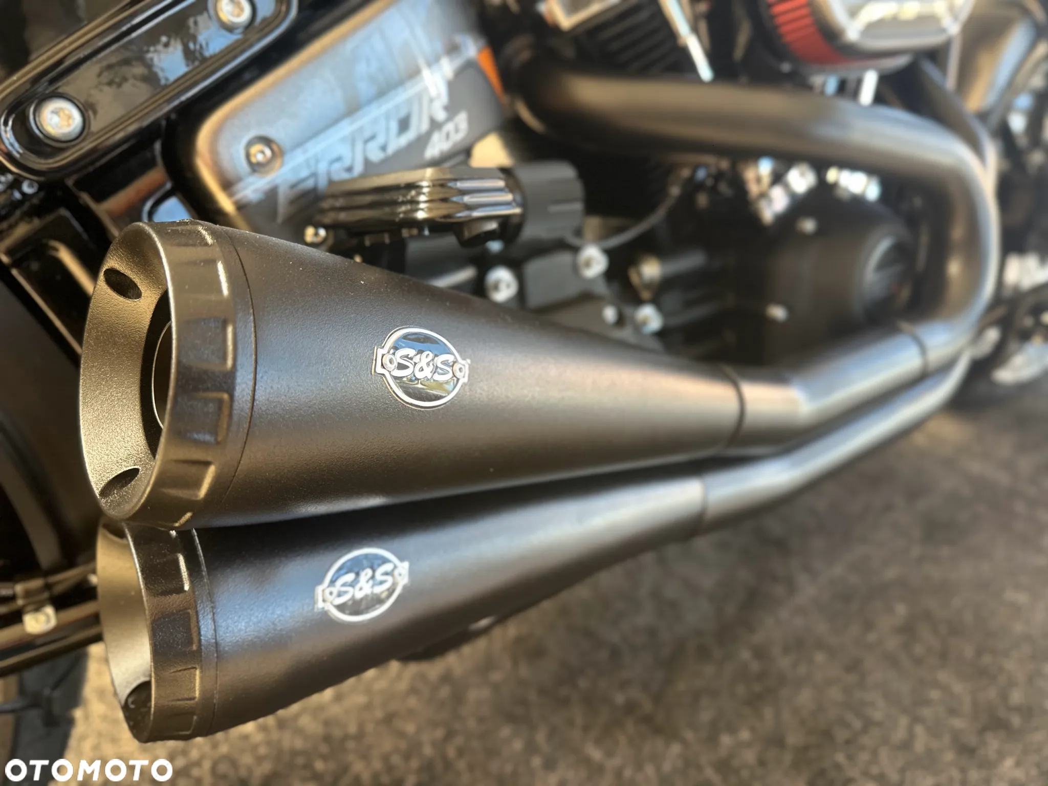Harley-Davidson Softail Fat Bob - 31
