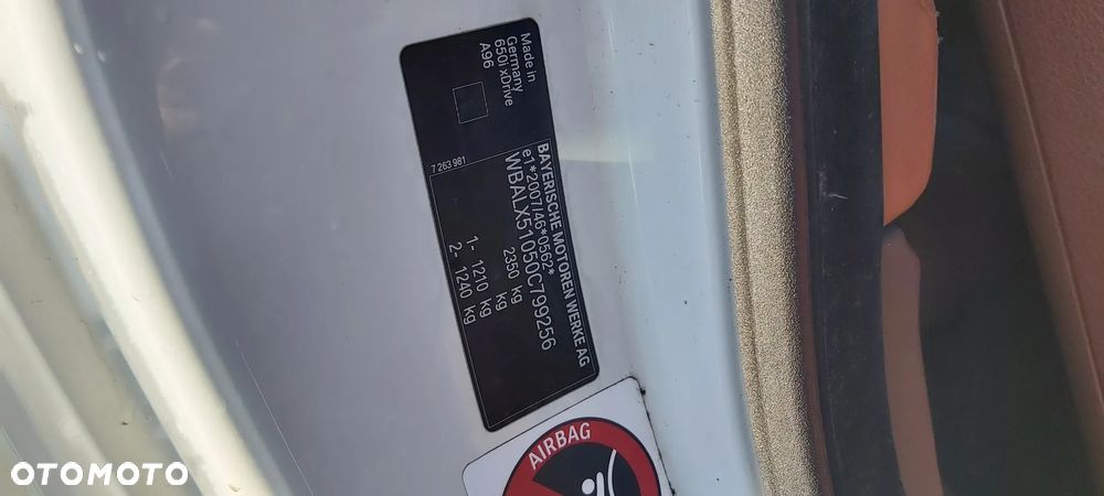 BMW Seria 6 650i xDrive - 16