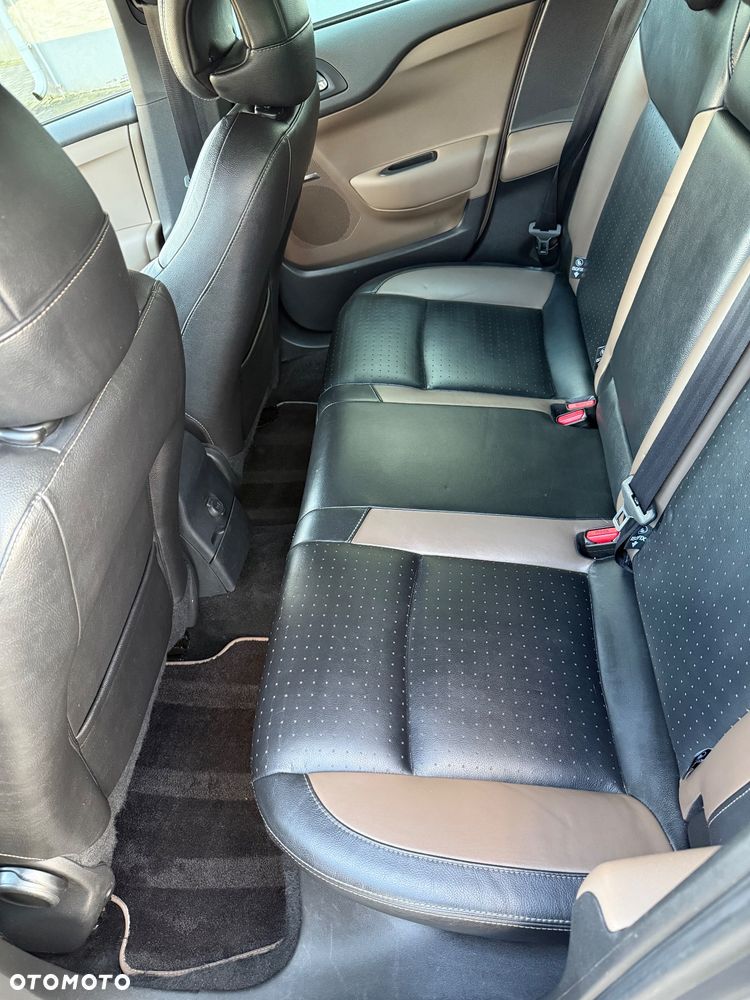 Citroën DS4 HDi 165 SportChic - 13