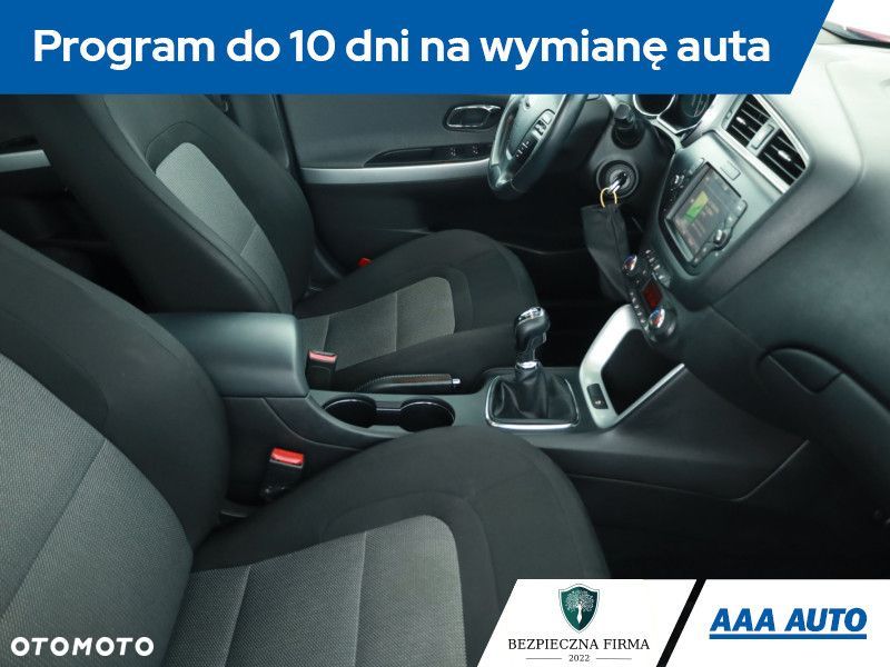 Kia Ceed - 9