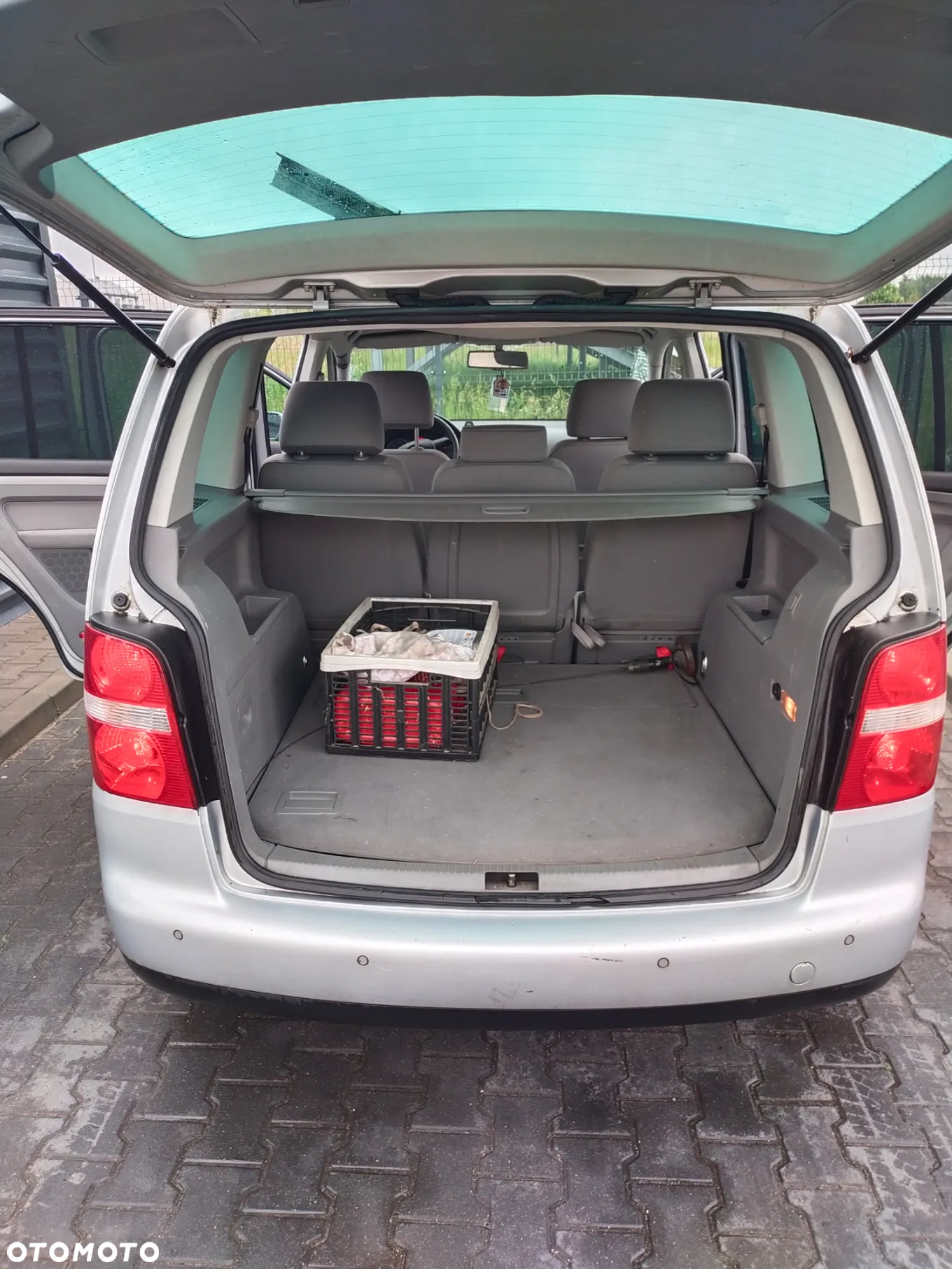 Volkswagen Touran 2.0 TDI Highline - 14