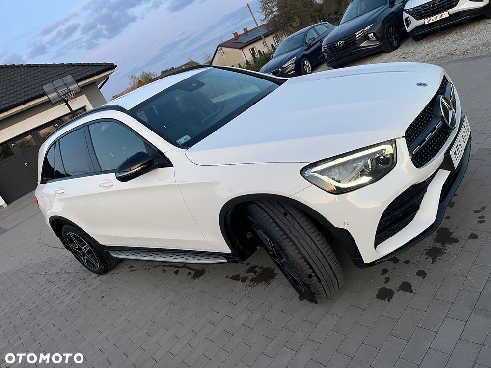 Mercedes-Benz GLC 220 d 4Matic 9G-TRONIC AMG Line - 2