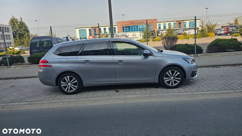 Peugeot 308 1.5 BlueHDi Allure Pack S&S EAT8 - 17