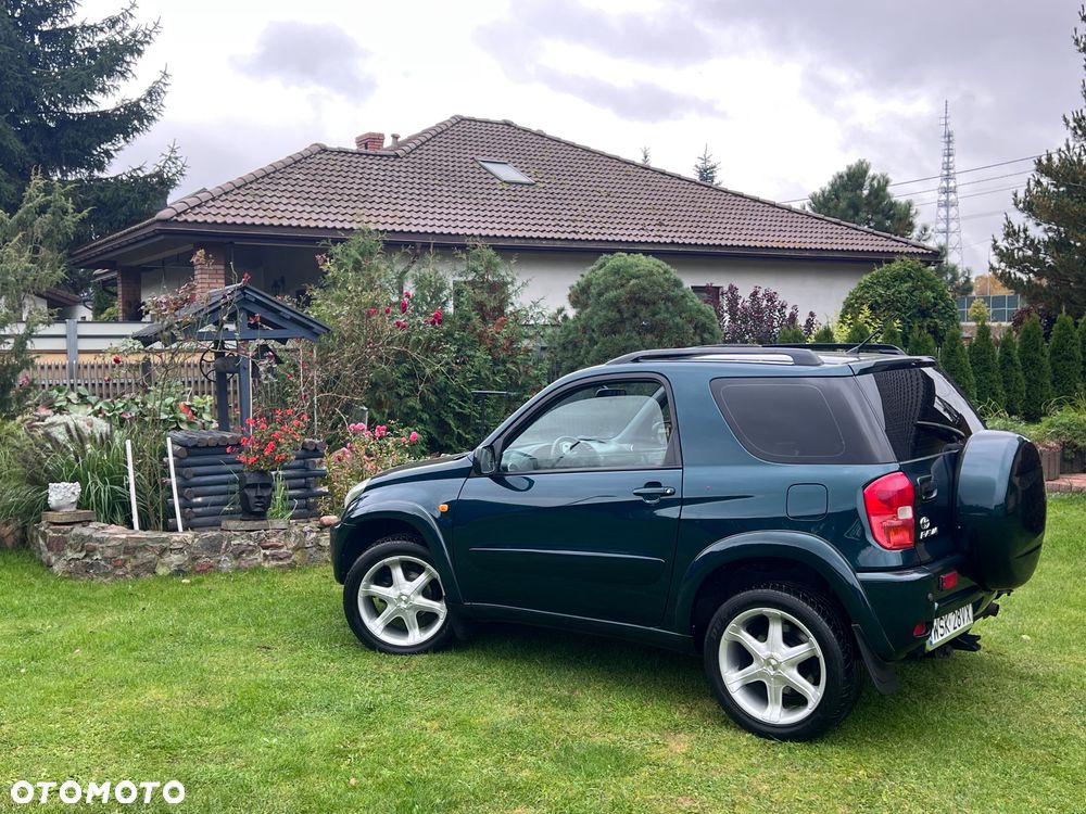 Toyota RAV4 2.0 VVT-i 4x4 - 27