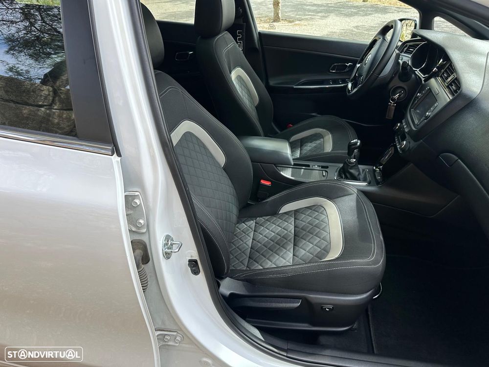 Kia Ceed SW 1.6 CRDi GT Line - 18