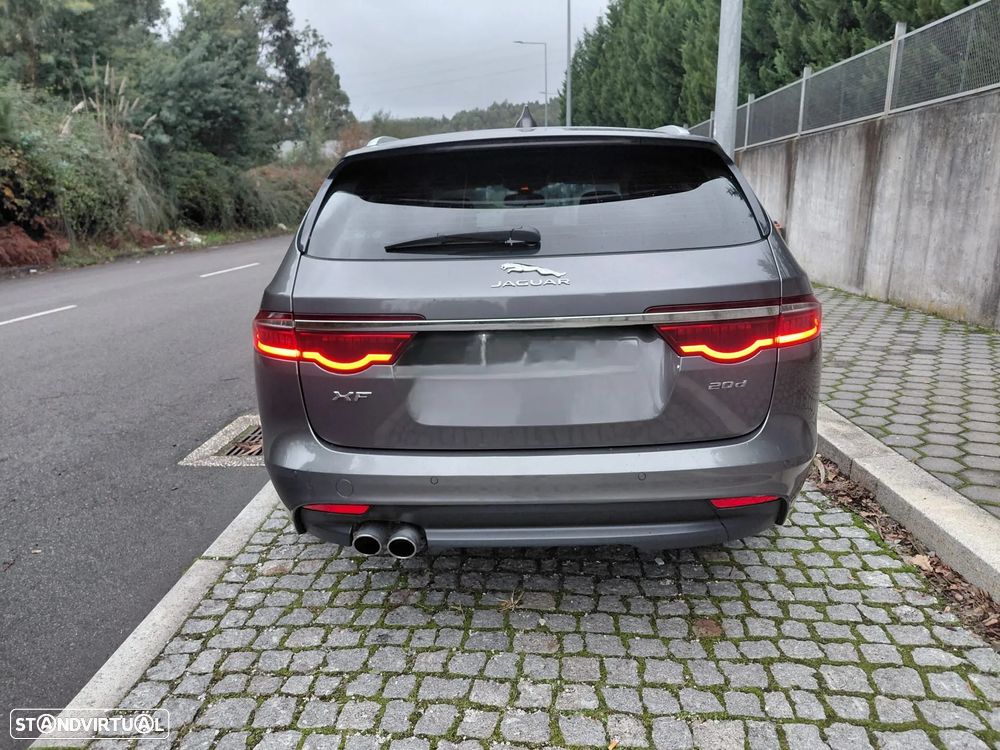 Jaguar XF Sportbrake 20d Aut. Prestige - 3