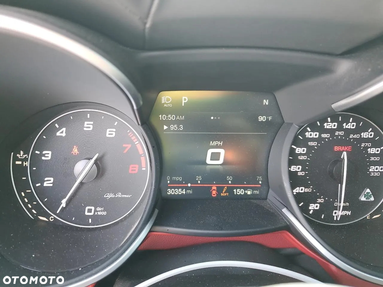 Alfa Romeo Stelvio 2.0 Turbo 16V AT8-Q4 Veloce Ti - 11