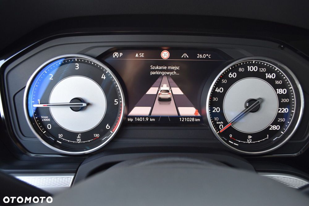 Volkswagen Touareg - 25