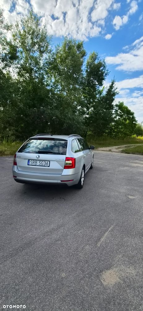 Skoda Octavia 1.6 TDI SCR Ambition - 5