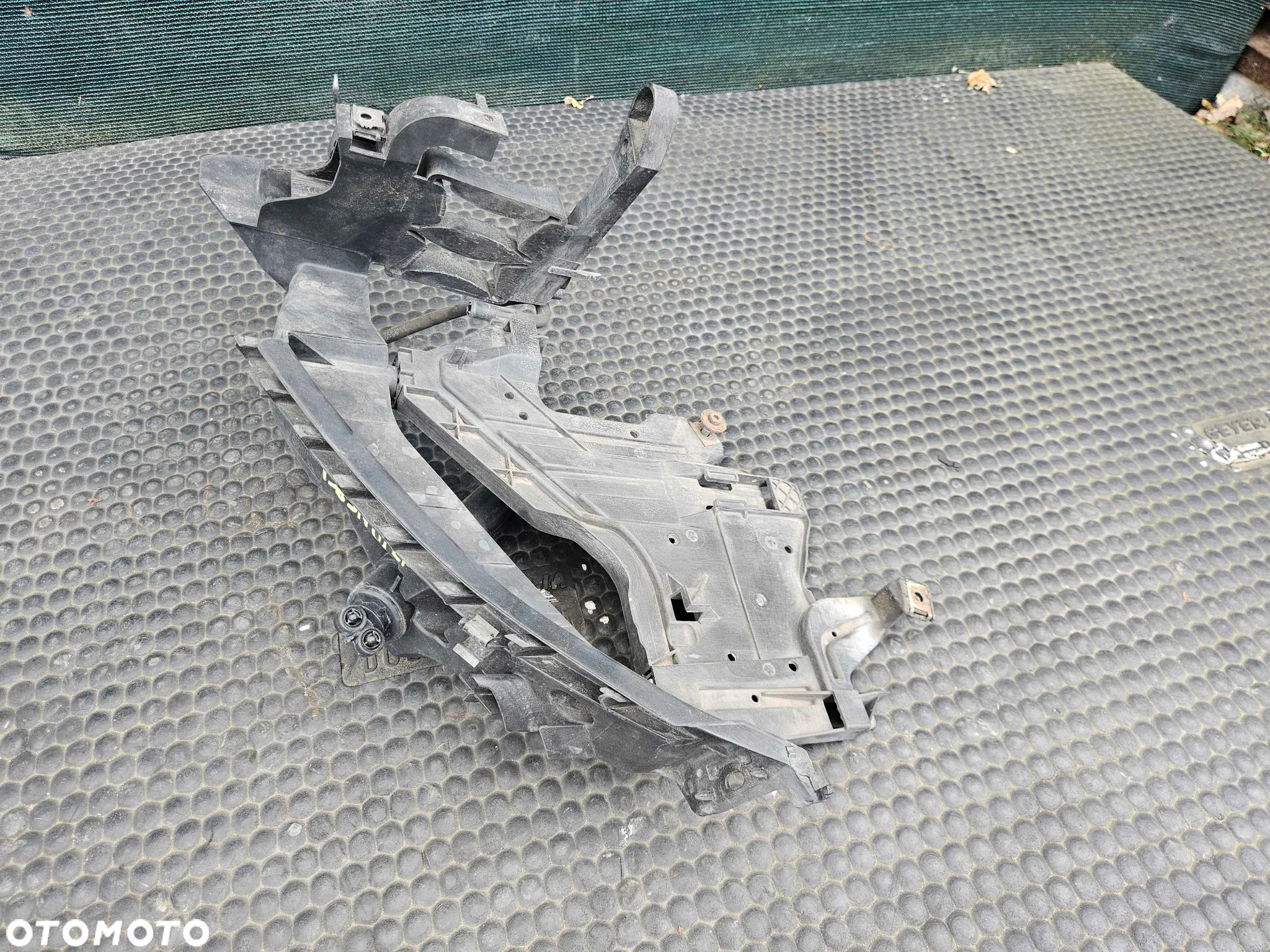 Slizg Lampy Mocowanie Lampa Uchwyt Pod Lampe Lewy Prawy Spryskiwacz Czujnik Audi A4 B8 - 8