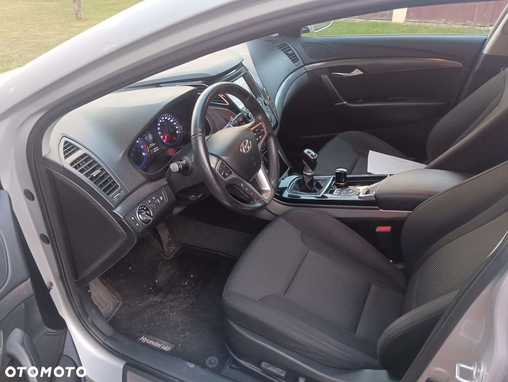 Hyundai i40 Kombi blue 1.6 Space - 22
