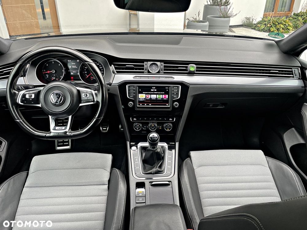 Volkswagen Passat Variant 1.6 TDI (BlueMotion Technology) Comfortline - 18