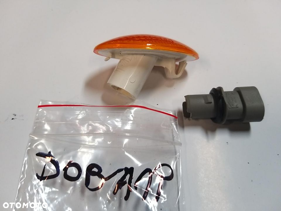 Migacz kierunkowskaz  Boczny Zółty 1713411 OPEL ASTRA F 09.91-12.02 - 2