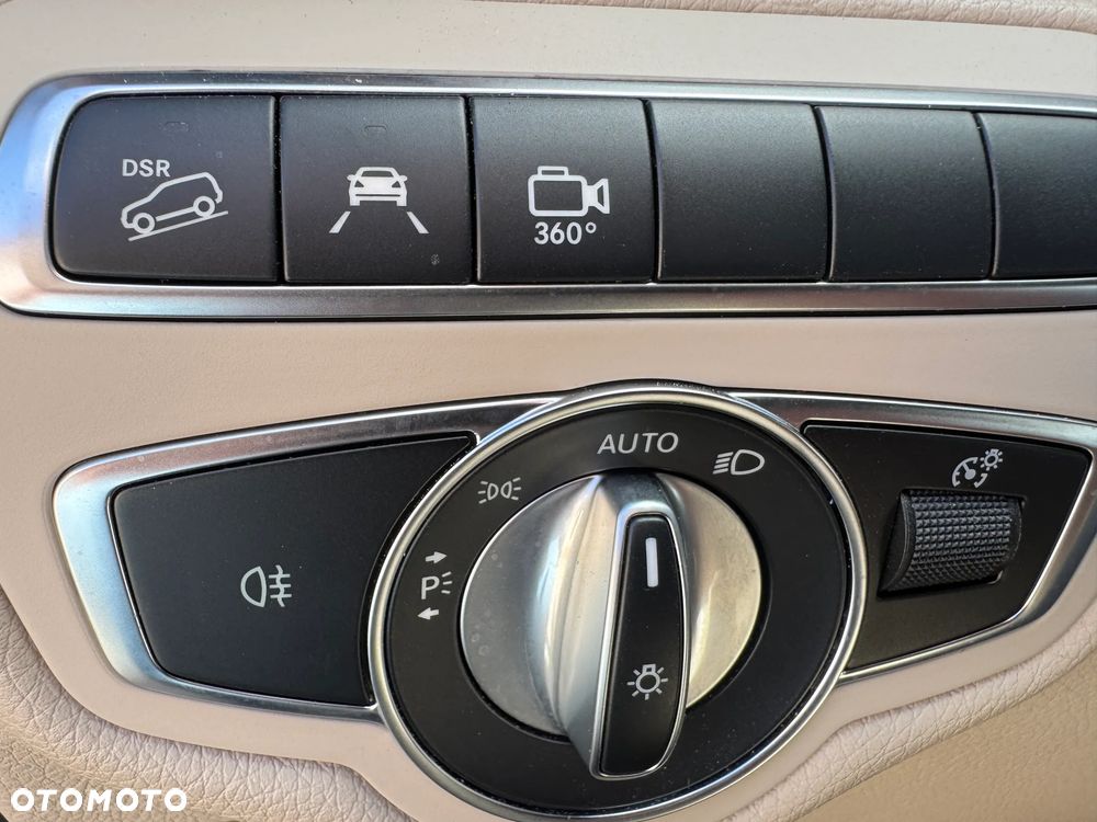 Mercedes-Benz Klasa V 300 d 4-Matic Exclusive 9G-Tronic (d³ugi) - 17