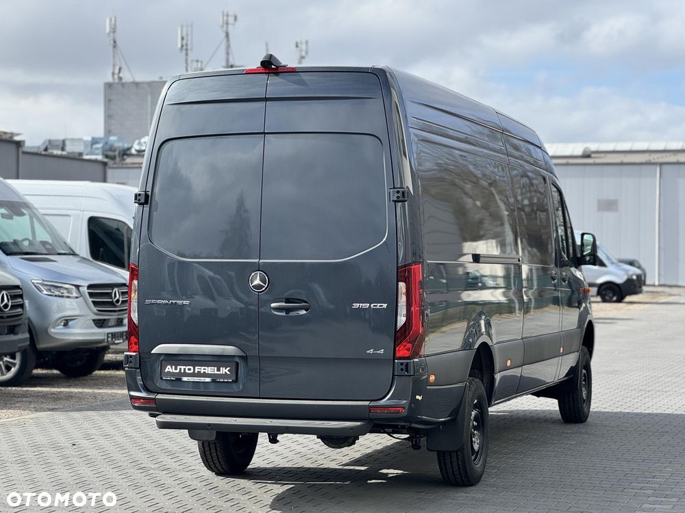 Mercedes-Benz Sprinter - 6