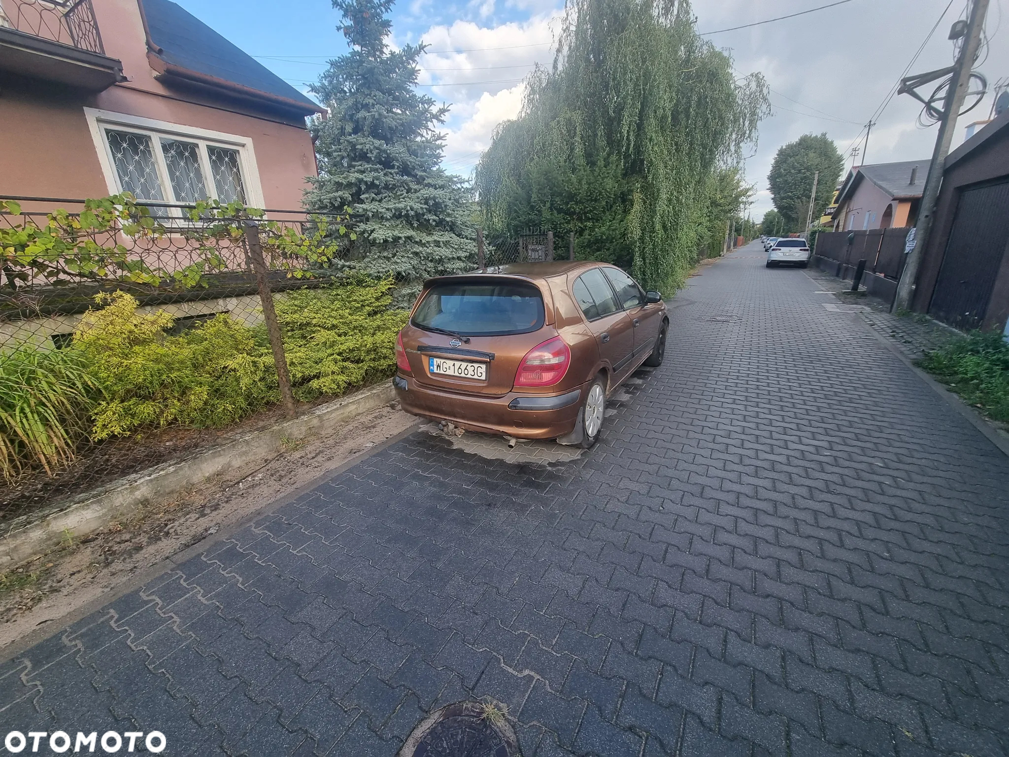 Nissan Almera - 3
