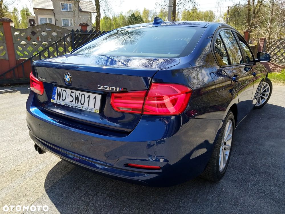 BMW Seria 3 330i GPF xDrive Sport - 9
