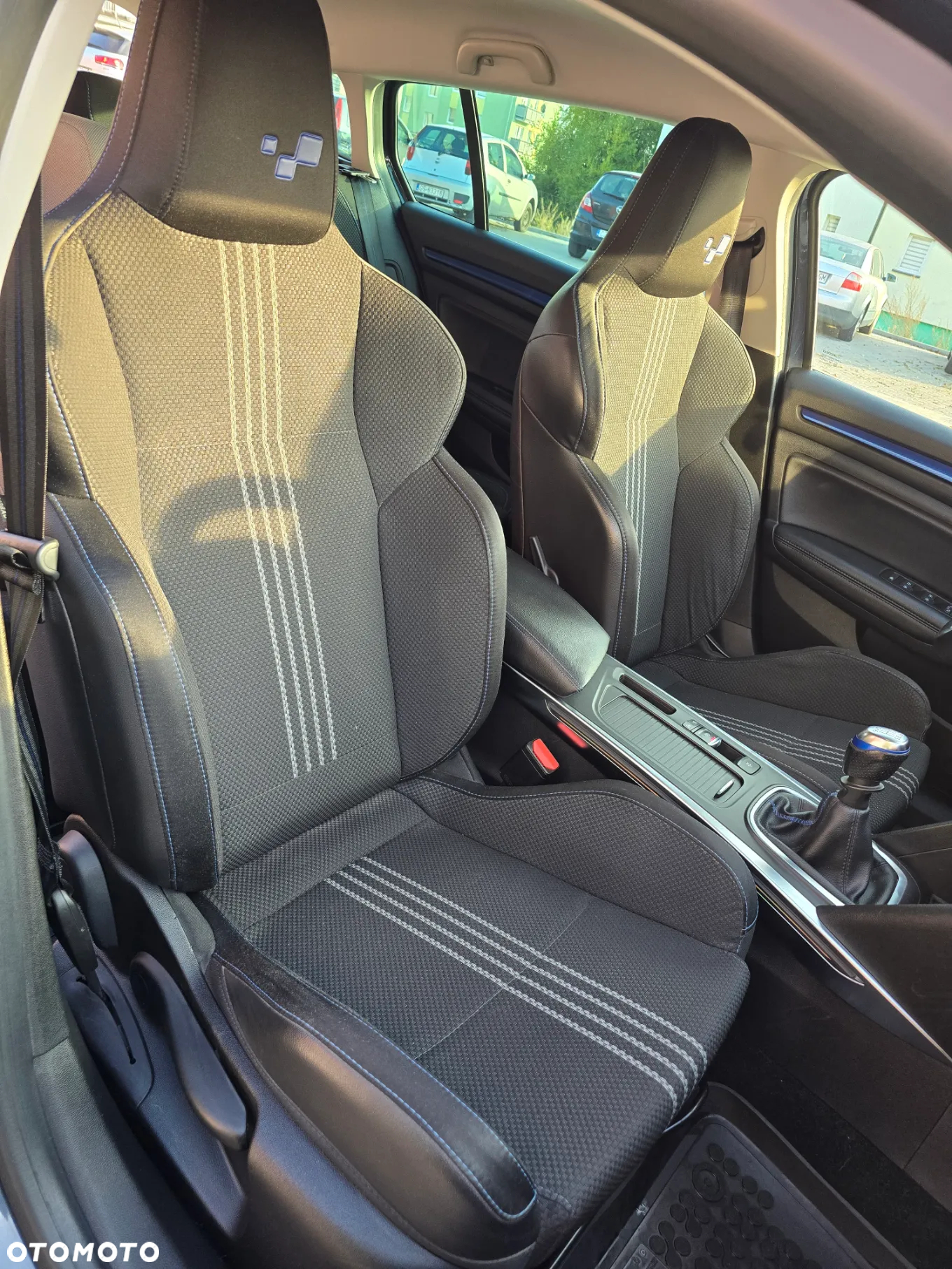 Renault Megane ENERGY TCe 130 GT LINE - 8